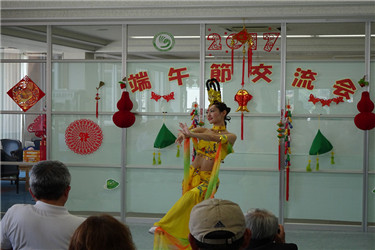 3.中国舞蹈表演.jpg