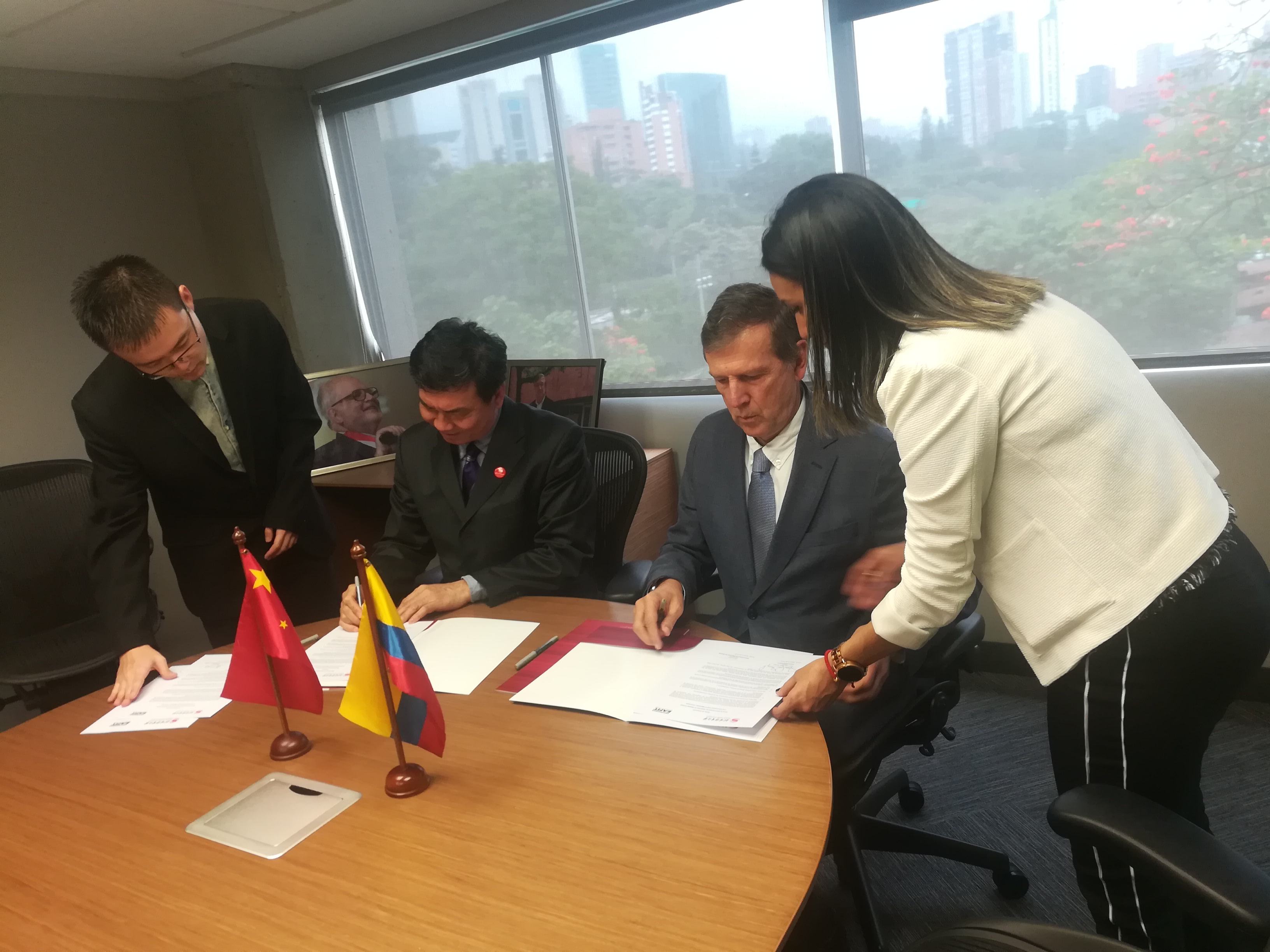 1 北京体育大学与伊菲特大学签订合作协议.jpg